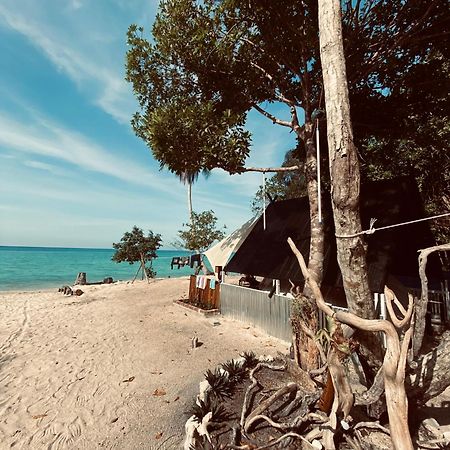 Готель Juita Glamping Perhentian Island Кампунґ-Куала-Бесут Екстер'єр фото