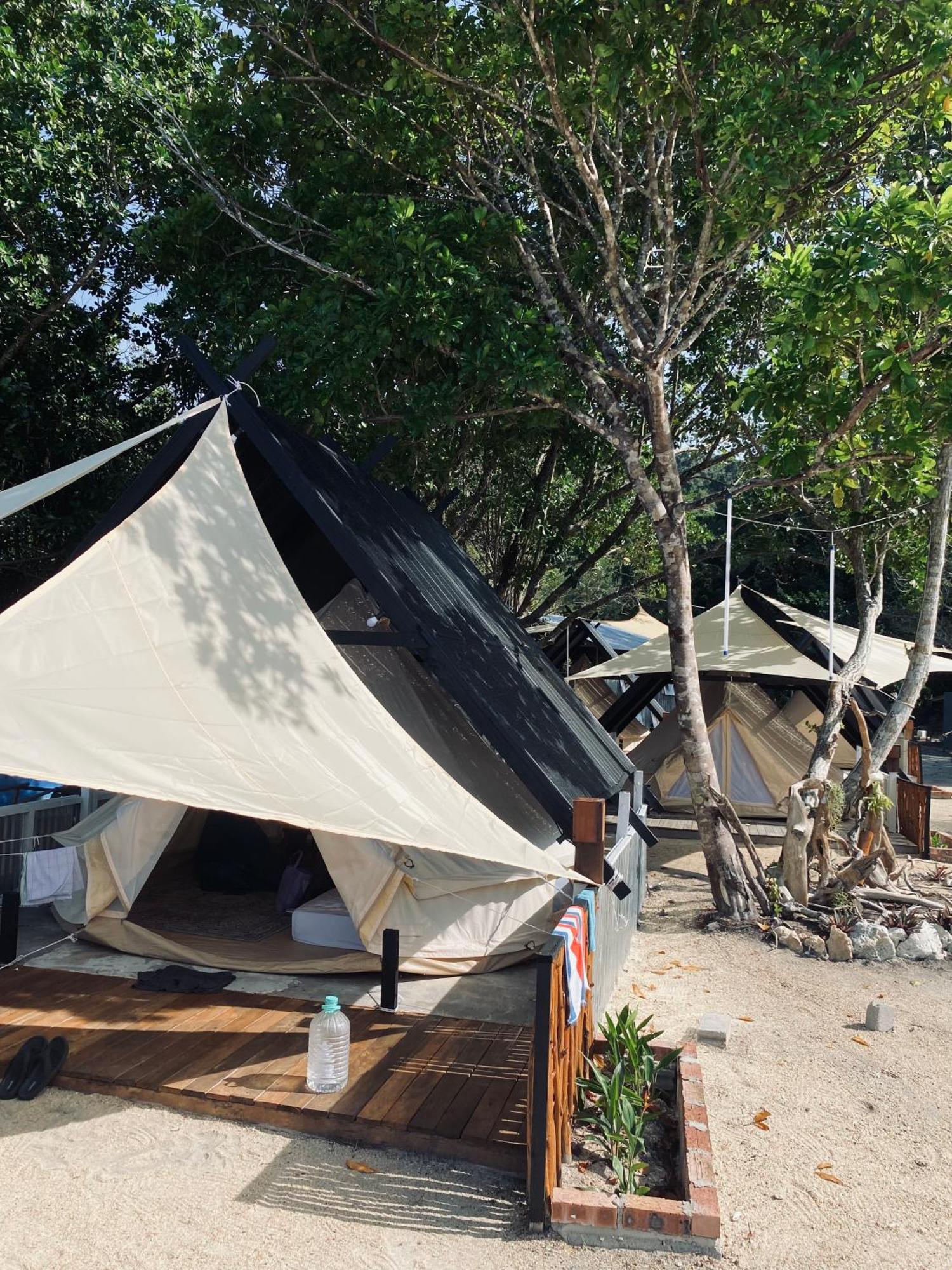 Готель Juita Glamping Perhentian Island Кампунґ-Куала-Бесут Екстер'єр фото