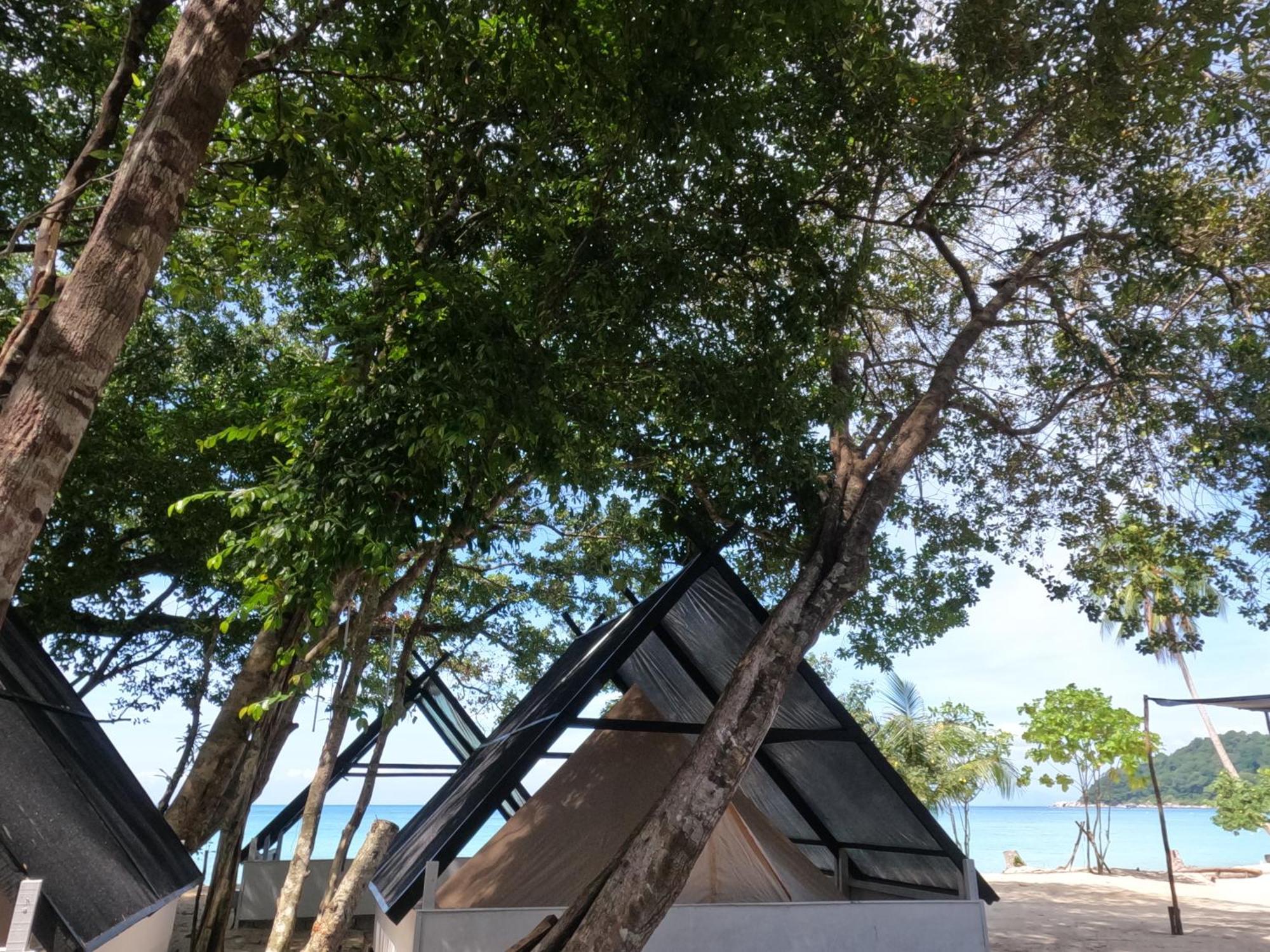 Готель Juita Glamping Perhentian Island Кампунґ-Куала-Бесут Екстер'єр фото